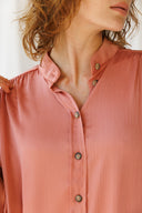 חולצת ניר אפרסק