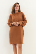 שמלת סתיו קאמל