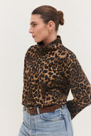 חולצת WOW מנומר