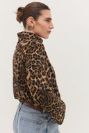 חולצת WOW מנומר