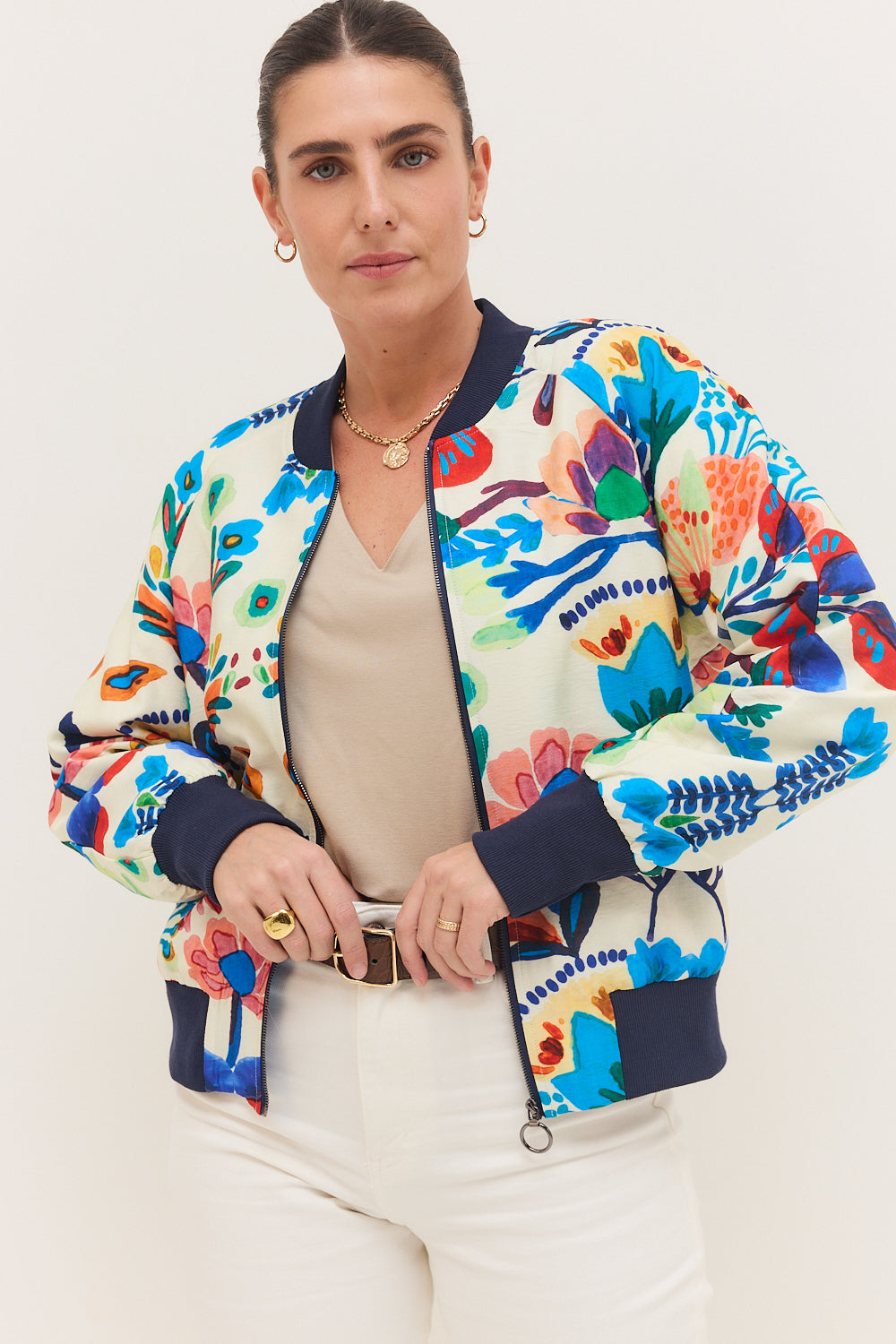 בומבר פרחוני