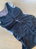 בגד ים ירוק חיתוך במותן