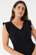 בגד ים שחור חיתוך במותן