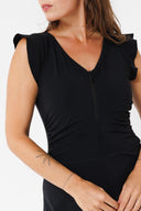 בגד ים שחור חיתוך במותן