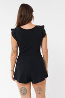 בגד ים שחור חיתוך במותן