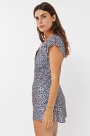 בגד ים מנומר חיתוך במותן