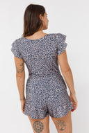 בגד ים מנומר חיתוך במותן