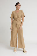 אוברול לאב קאמל